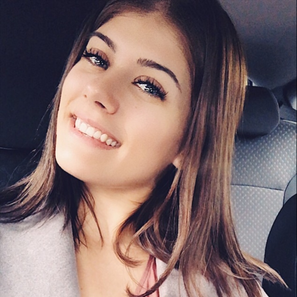 Meet your Posher, Maya